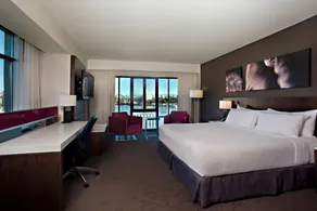 DELTA VICTORIA OCEAN POINT RESORT - Image 2