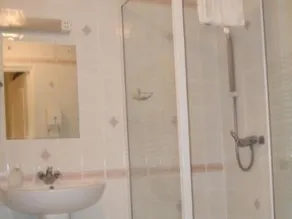 Rio Rita Hotel - Image 4