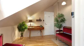 Grettir Guesthouse Downtown Charm - Image 5