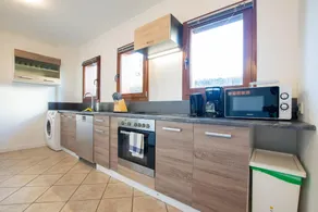 Tolstov House - 6 Room Villa with Garden - 15 Min Messe DUS & Airport DUS - Image 3