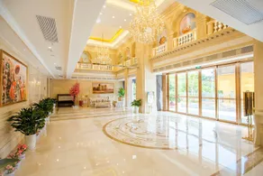 Vienna International Hotel Hubei Yichang East Station Wuyi Square - Image 2