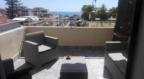 B&B Rosy - Image 5