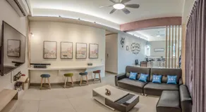 Follow Me Vogue Homestay - Image 3