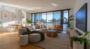 Waterfront Retreat- North Coogee - Luxury, Beachfront, family friendly, Sauna, close to Fremantle & Rottnest Island Ferry - Image 2