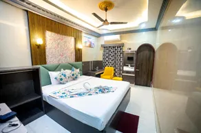 Hotel Priyadarshini - Image 2