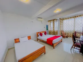 Grand View Hotel Kandy - Image 2