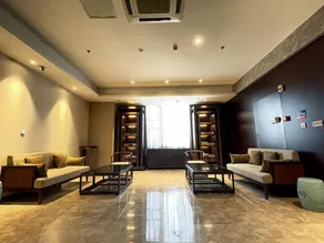 Canal Commercial Hotel - Image 2