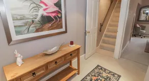 Bumblebee Cottage - Image 5