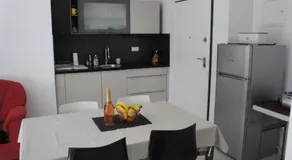 Apartment White - Image 3