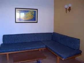 RISSAGA: Maison avec grande piscine dans une urbanisation privée - Image 4