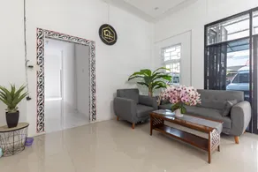RedDoorz near Stasiun Pematangsiantar - Image 2