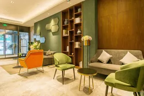 Yitel Premium Kunming Nanping Pedestrian Street Jinma Biji Archway - Image 4