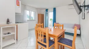 Apartments Rubic Omis- 230m from sandy beach - Image 3