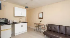 Saffron Studios - Image 4