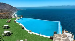 RM Green Hotel - Image 3
