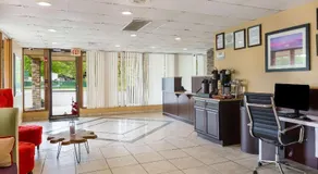 Pocono Inn & Banquet - Stroudsburg - Image 2
