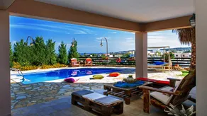 New Villa - 4 bedrooms, pool, bbq , 1km to beach! - Image 3