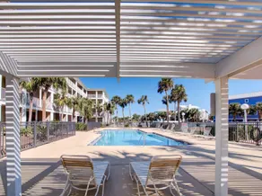 Quiet condo Pool view Walk to beach Family friendly - Image 3
