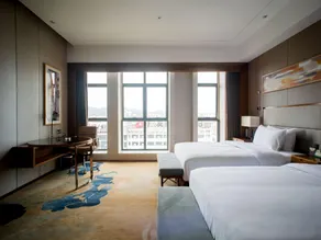 Poerson International Hotel - Image 1