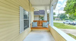 Spacious 3BR Midtown Home - Sleeps 7 - Walkable to Dining & Attractions - Easy Access to Downtown - Image 4
