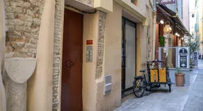 Sunny apartment in heart of Nice Old Town - Image 4