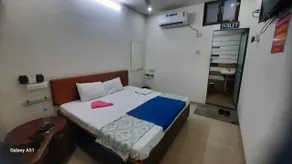 Anant Hotel - Image 2