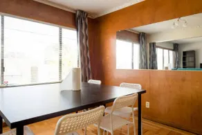 Hostel Style Shared Room - Image 3