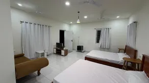 Sk GUEST HOUSE - Image 2