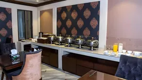 Regency Inn Hotel - Image 3