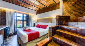 Portal del Lago Hotel - Image 2