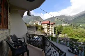 Hotel O Hill View - Image 2