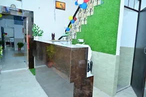 Hotel Red Inn - Image 2