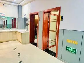 Lanxin Hotel (Zhongchuan Airport Rainbow City) - Image 5