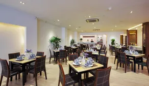 Lavender Hotel Ben Thanh Market - Image 3