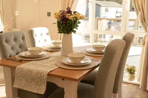 Hollicarrs - Cherry Blossom Lodge - Image 5