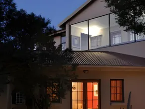 Two Bells Guest House - Image 5