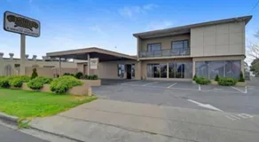 503 On Princes Drive Motel - Image 3