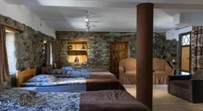 Manoni Ratiani's Family studio and apartaments - Image 2
