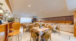 Hotel Torre De Los Guzmanes - Image 4