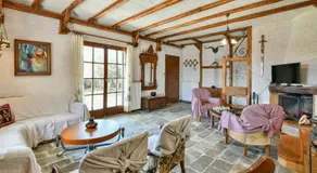Light-filled home with Garden near Beach - Image 3