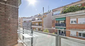 The White Flats Les Corts - Image 5