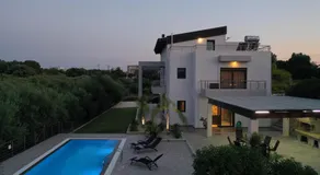 La Luna Villa - Image 5