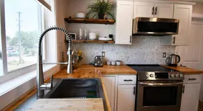 Partages Voir Appartement de luxe, Newly Renovated Luxury Apt + Steps Away from River - Image 5
