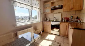 Sunny Apartment - Image 3
