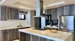 Luxury Beachfront Condo 3BR 3BA with stunning views - Image 4