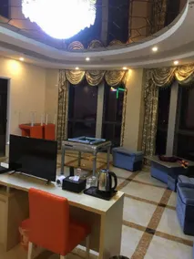 Wuhu Junshang Holiday Hotel - Image 3