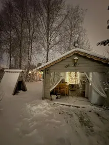 Cozy & Spacious House with Sauna & Free Parking - Image 5