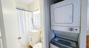 2 bed, in unit laundry, Boston College, balcony - Image 5