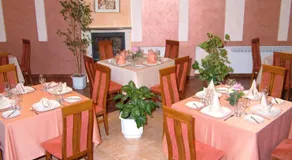 Family Hotel Gabrovo - Image 4