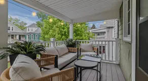 6BR3BATH Home with FREE Parking & Outdoor Furniture - Image 3
